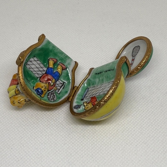 Rare Limoges France Trinket Box – Bear on Tennis Ball, Triple Hinged - Picture 12 of 14